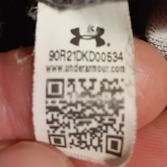 Under Armour Women's Kansas City Royals 2015 World Series Champs LS Sweatshirt - Picture 4 of 5